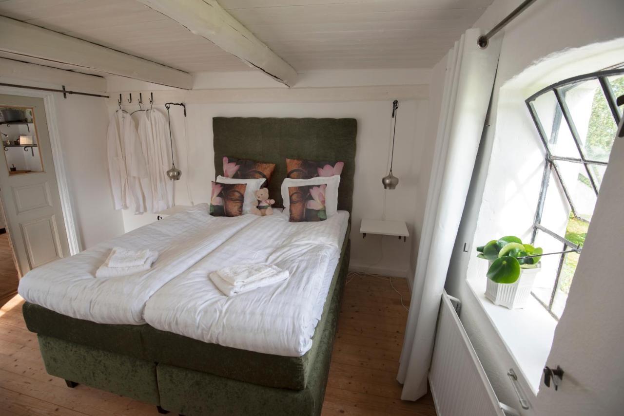 4B Oesterlen Bed & Breakfast トメリラ エクステリア 写真