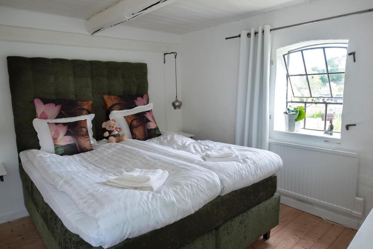 4B Oesterlen Bed & Breakfast トメリラ エクステリア 写真
